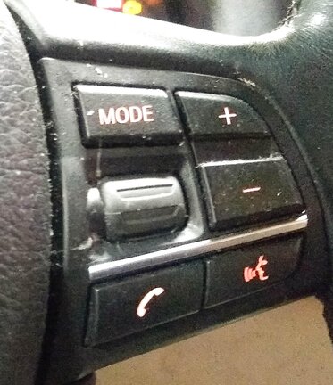 Thumbnail 3: 2009 BMW 750i (F01) STEERING CRUISE CONTROL PHONE MODE SWITCH BUTTON SET