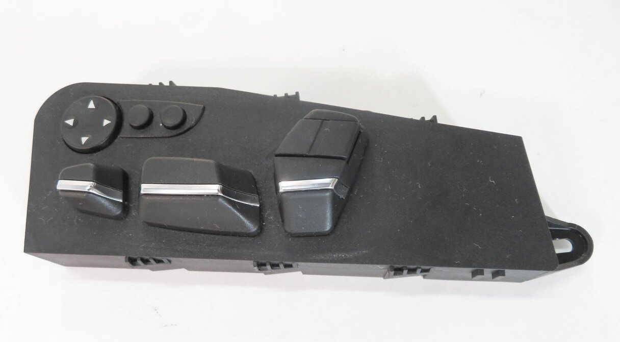 Thumbnail 3: 2009 BMW 750i (F01) LEFT FRONT DRIVER POWER SEAT ADJUSTMENT SWITCH BUTTON