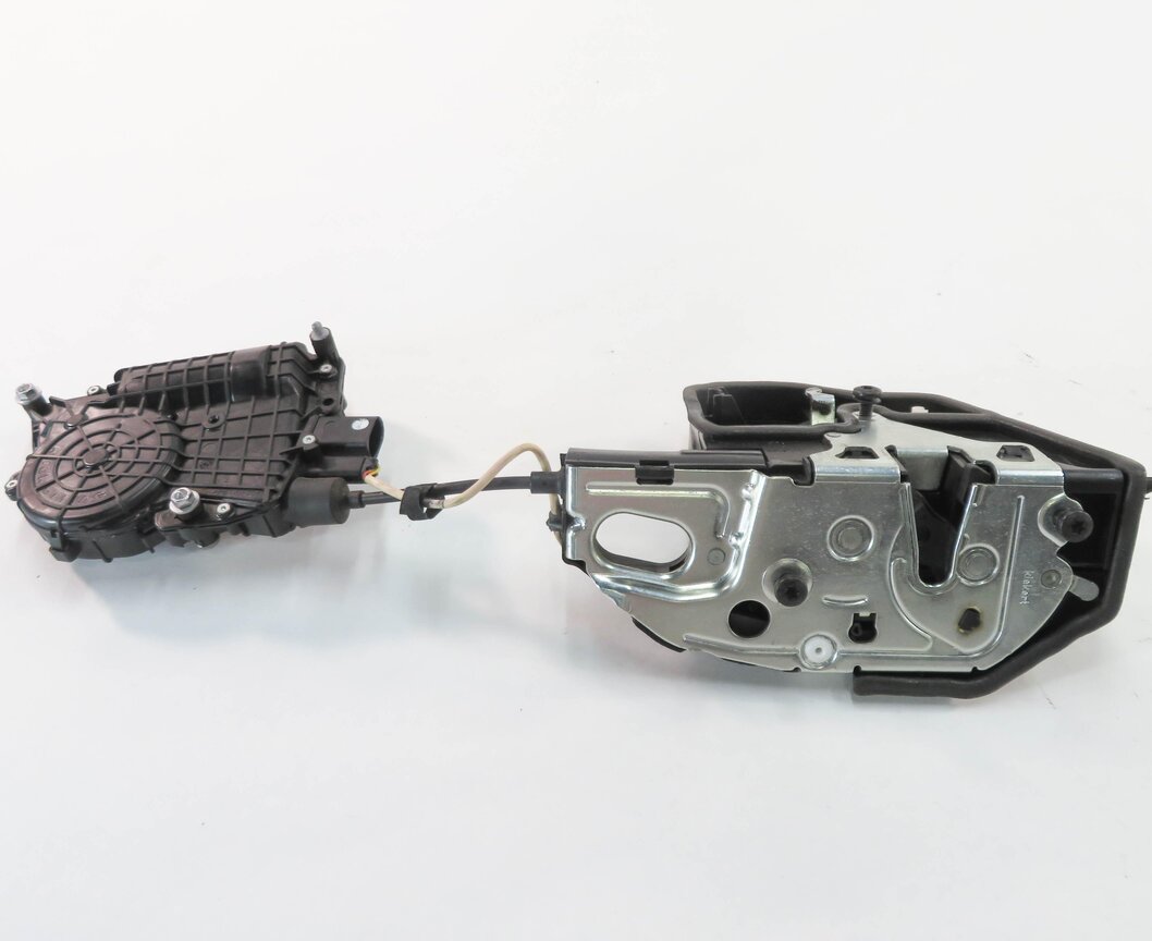 Thumbnail 5: 10-16 BMW 528i 535i 550i 750i 760i (F01 F10) RIGHT FRONT SOFT CLOSE DOOR LATCH