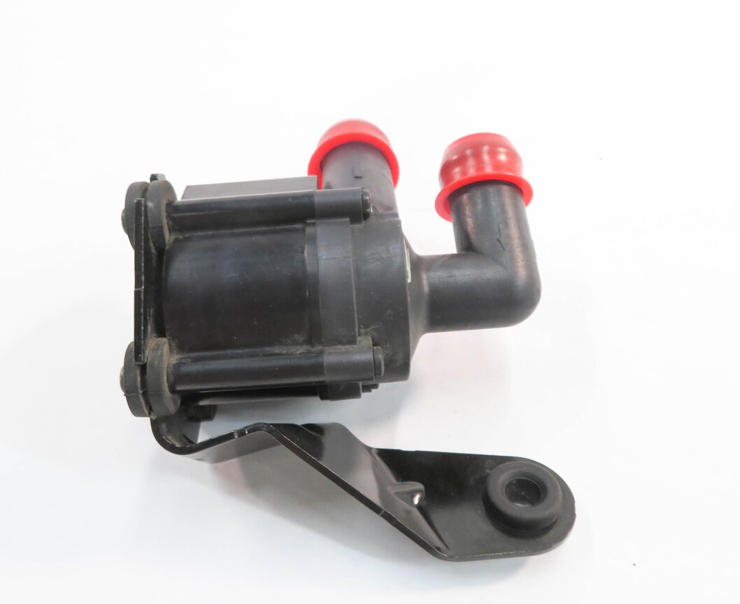 Thumbnail 4: 2009 BMW 750i (F01) 4.4L N63 TWIN TURBO ENGINE - AUX AUXILIARY WATER PUMP
