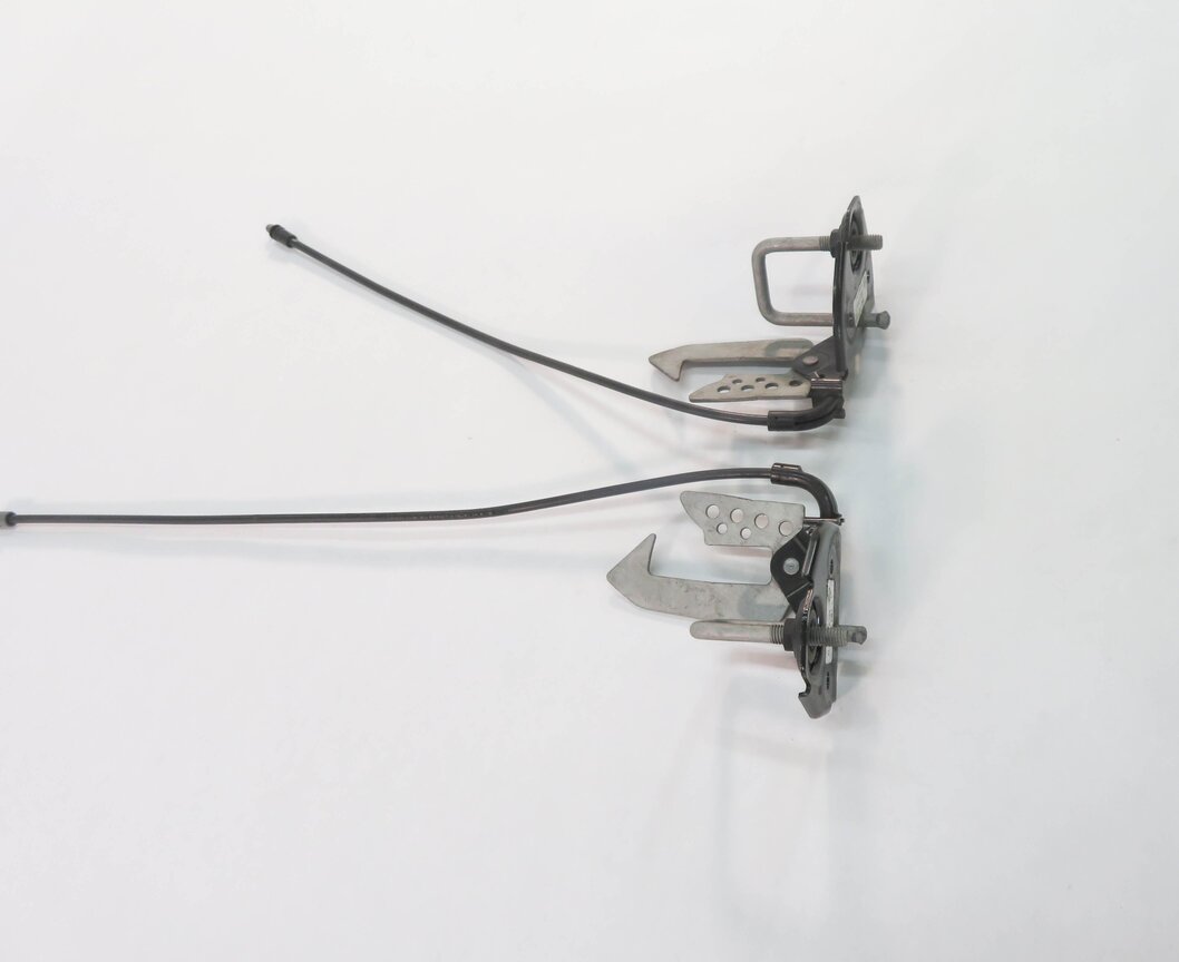 Thumbnail 2: 2009 BMW 750i (F01) FRONT LEFT & RIGHT HOOD SAFETY LOCK LATCH SET-2 w/ CABLES