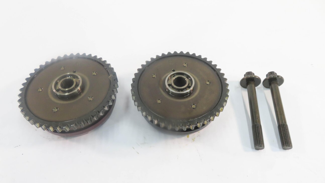 09 BMW 750i (F01) 4.4L N63 TURBO - RIGHT ENGINE INTAKE & EXHAUST TIMING GEAR SET