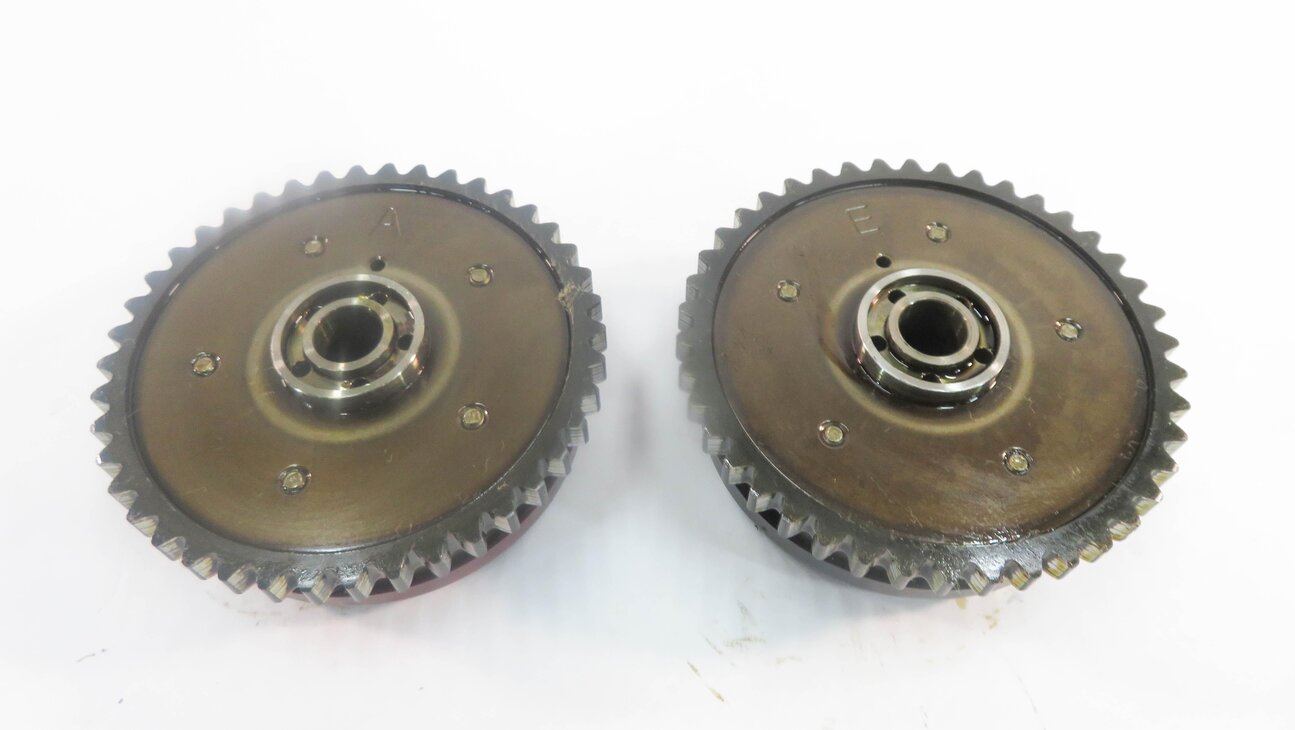 Thumbnail 2: 09 BMW 750i (F01) 4.4L N63 TURBO - RIGHT ENGINE INTAKE & EXHAUST TIMING GEAR SET