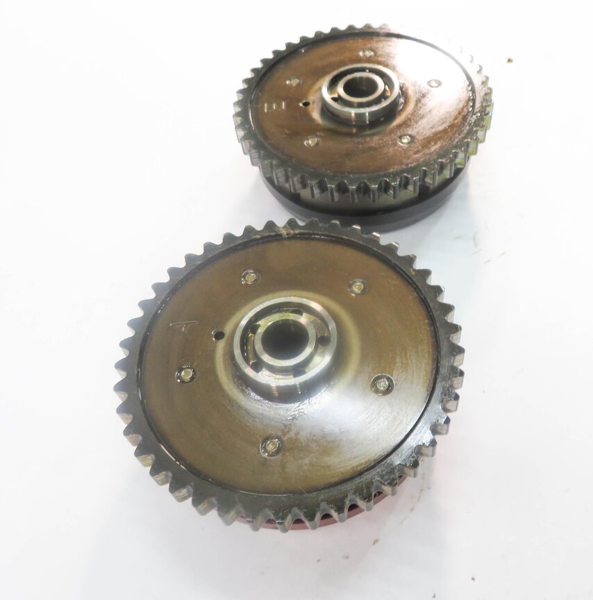 Thumbnail 3: 09 BMW 750i (F01) 4.4L N63 TURBO - RIGHT ENGINE INTAKE & EXHAUST TIMING GEAR SET