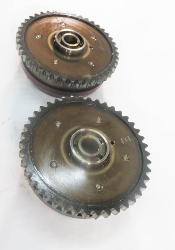 Thumbnail 4: 09 BMW 750i (F01) 4.4L N63 TURBO - RIGHT ENGINE INTAKE & EXHAUST TIMING GEAR SET