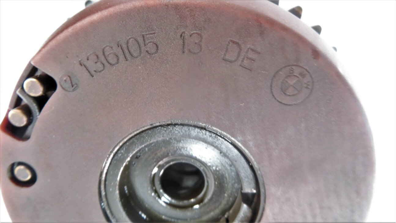 Thumbnail 6: 09 BMW 750i (F01) 4.4L N63 TURBO - RIGHT ENGINE INTAKE & EXHAUST TIMING GEAR SET