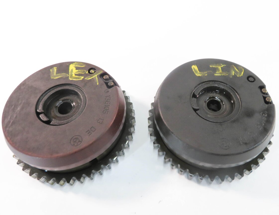 Thumbnail 5: 2009 BMW 750i (F01) 4.4L N63 - LEFT ENGINE INTAKE & EXHAUST TIMING GEAR SET