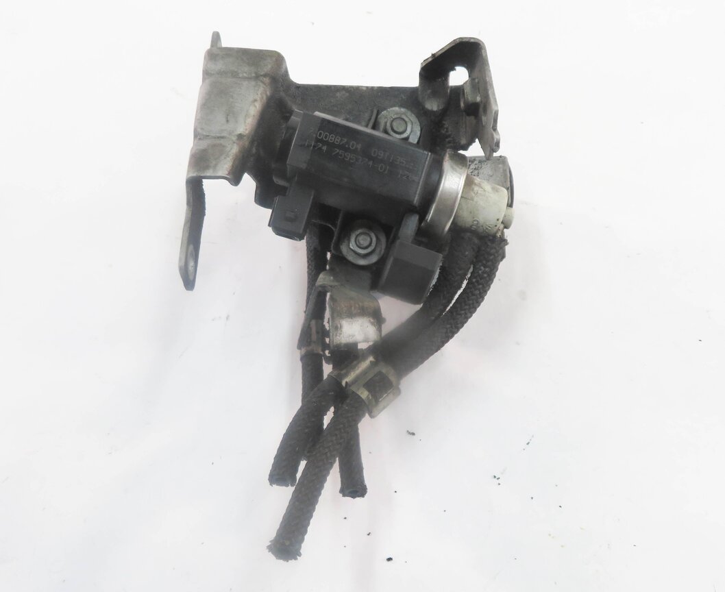 Thumbnail 5: 2009 BMW 750i (F01) 4.4L N63 TWIN TURBO ENGINE - PRESSURE CONVERTER VALVE SET-2