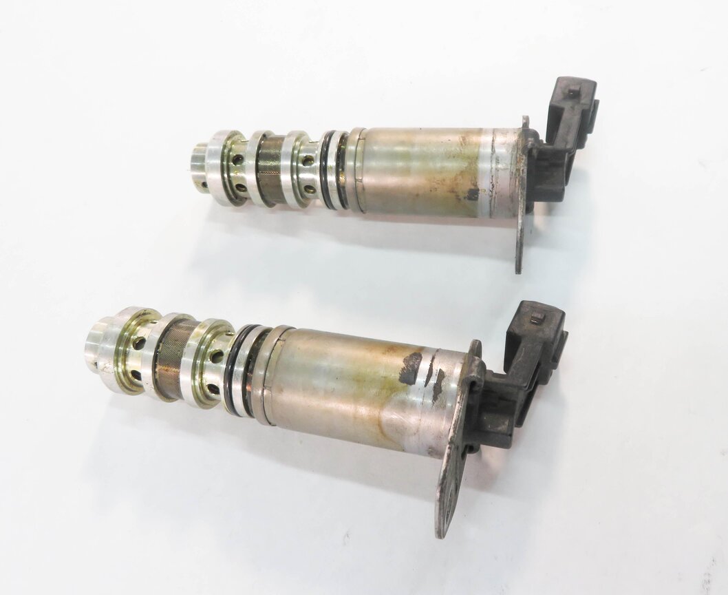 Thumbnail 3: 2009 BMW 750i (F01) 4.4L N63 TWIN TURBO ENGINE - VVT VANOS SOLENOID SET-2