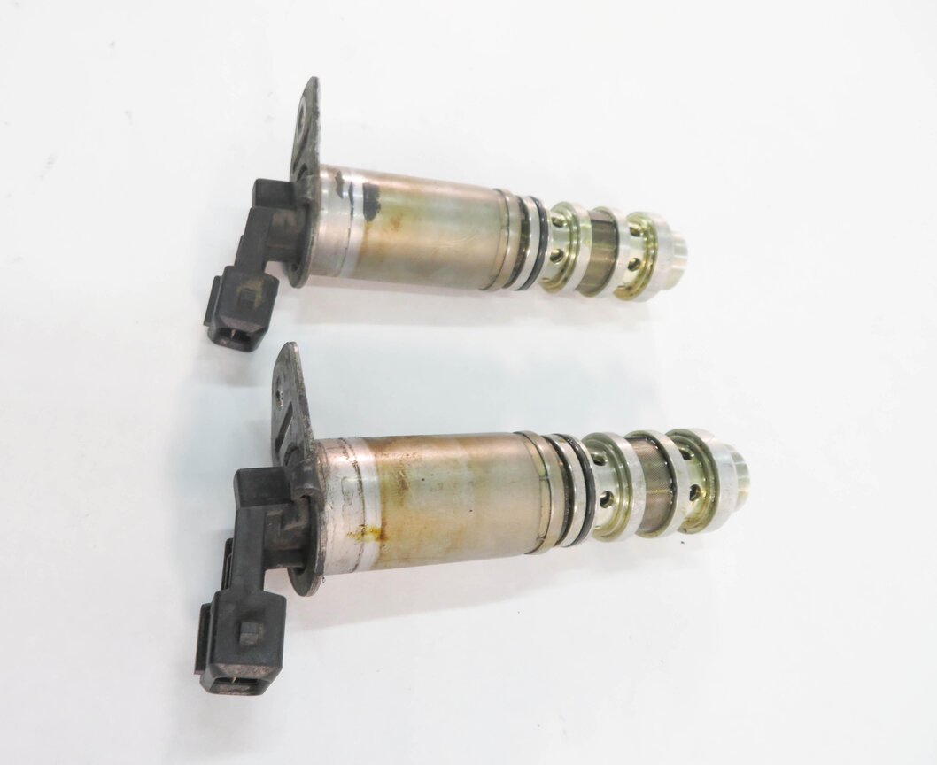 Thumbnail 4: 2009 BMW 750i (F01) 4.4L N63 TWIN TURBO ENGINE - VVT VANOS SOLENOID SET-2