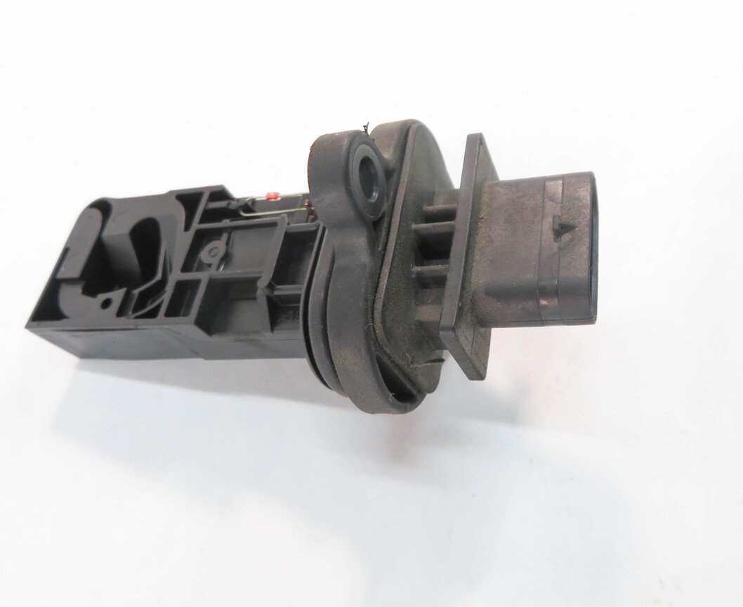 Thumbnail 3: 06-14 BMW 550i 750i 650i X5 X6 (E60 E70 E71 F01 F10) V8 MASS AIR FLOW SENSOR MAF
