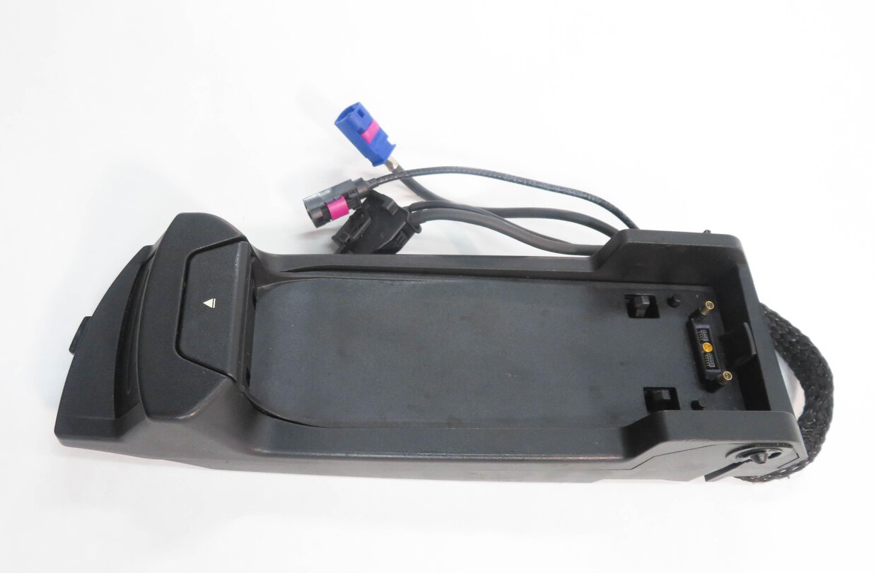 Thumbnail 3: 2014 BMW 740i (F01) FRONT CENTER CONSOLE CELL PHONE SNAP IN CRADLE