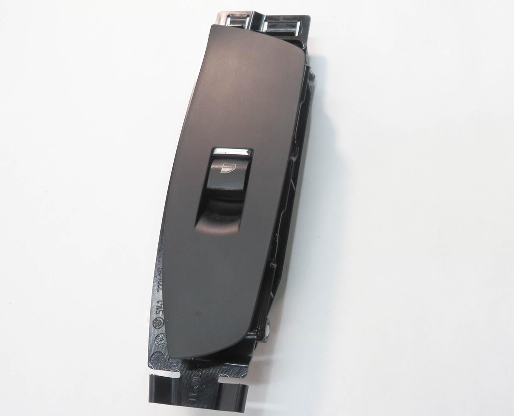 Thumbnail 2: 2014 BMW 740i (F01) RIGHT FRONT PASSENGER DOOR POWER WINDOW SWITCH (BLACK)
