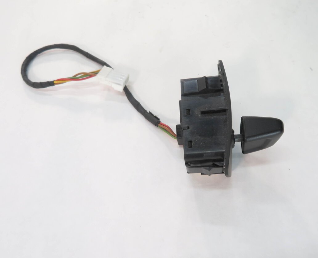 Thumbnail 4: 2014 BMW 740i (F01) STEERING ADJUSTMENT SWITCH