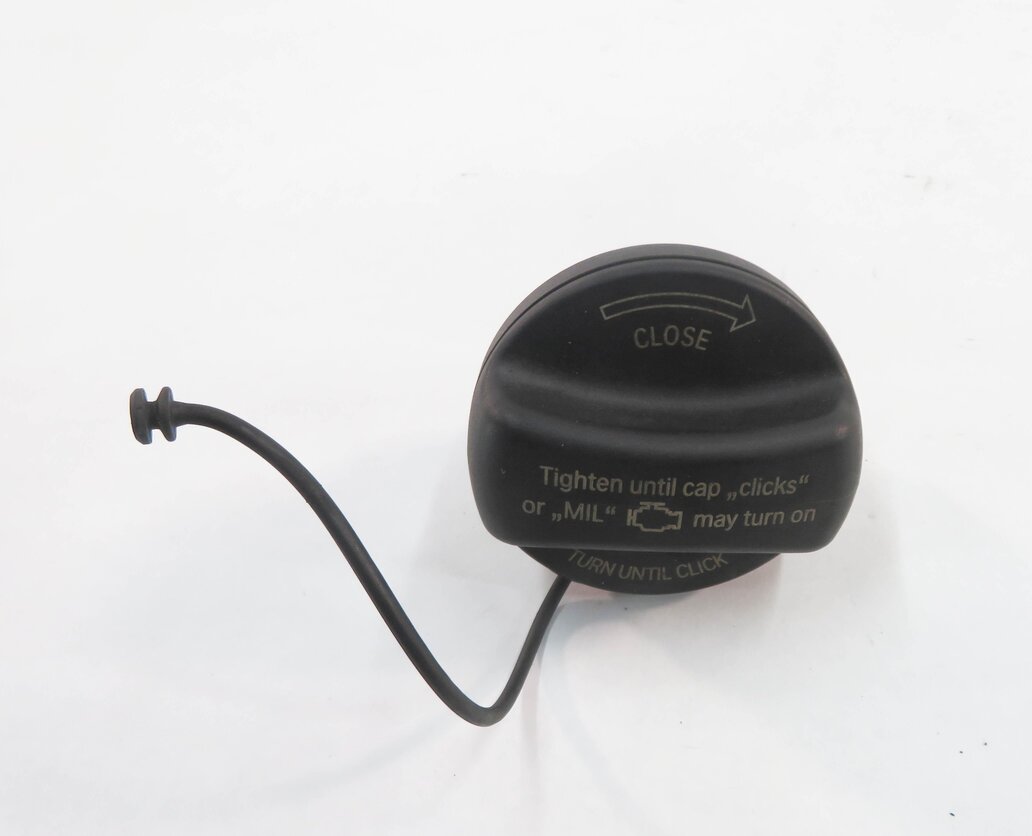 Thumbnail 2: 2014 BMW 740i (F01) GAS CAP FUEL TANK FILLER LID