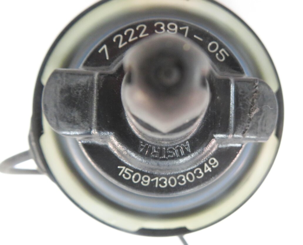 Thumbnail 6: 2014 BMW 740i (F01) GAS CAP FUEL TANK FILLER LID
