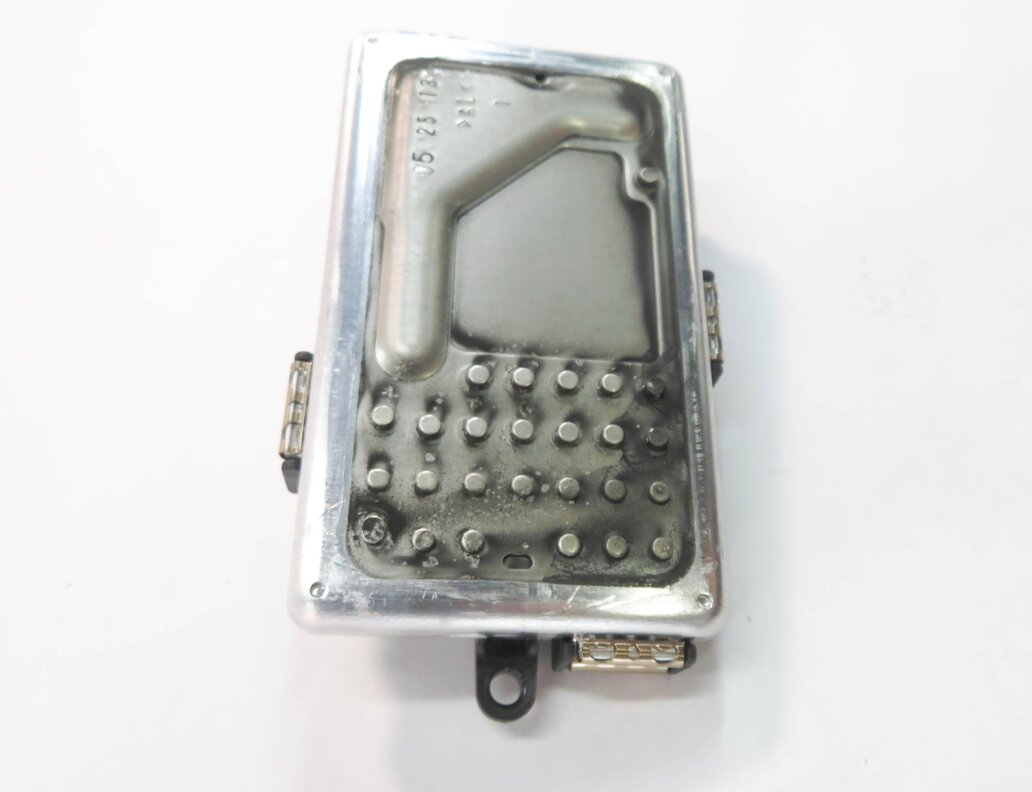Thumbnail 2: 2014 BMW 740i (F01) FRONT HEATER A/C BLOWER FAN MOTOR SPEED RESISTOR