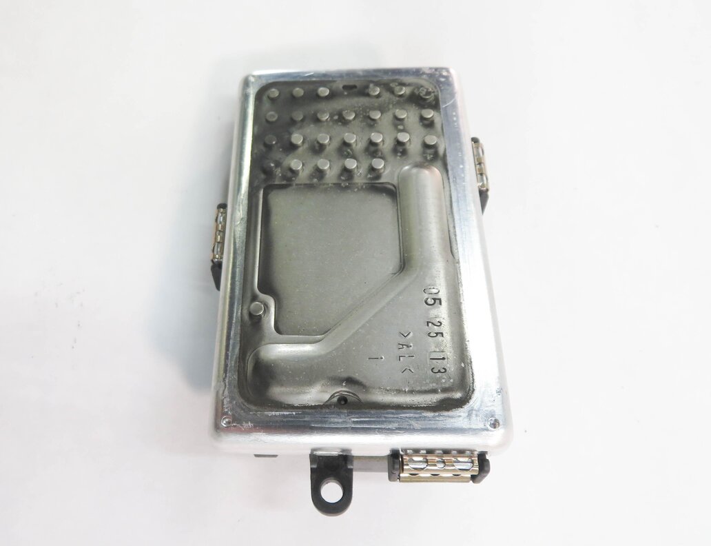 Thumbnail 3: 2014 BMW 740i (F01) FRONT HEATER A/C BLOWER FAN MOTOR SPEED RESISTOR