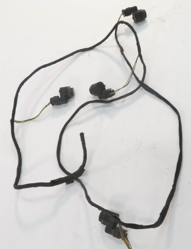 Thumbnail 2: 2014 BMW 740i (F01) REAR PDC PARK ASSIST SENSOR SET-4 w/ HARNESS (BLACK)