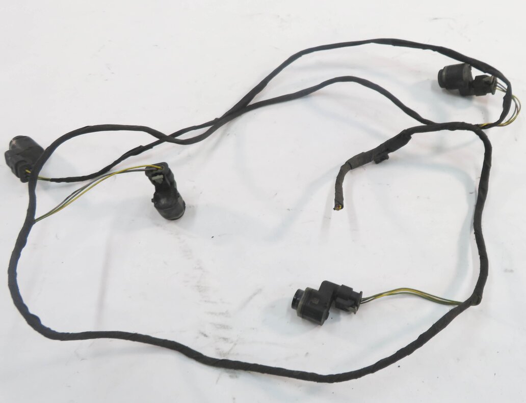 Thumbnail 4: 2014 BMW 740i (F01) REAR PDC PARK ASSIST SENSOR SET-4 w/ HARNESS (BLACK)