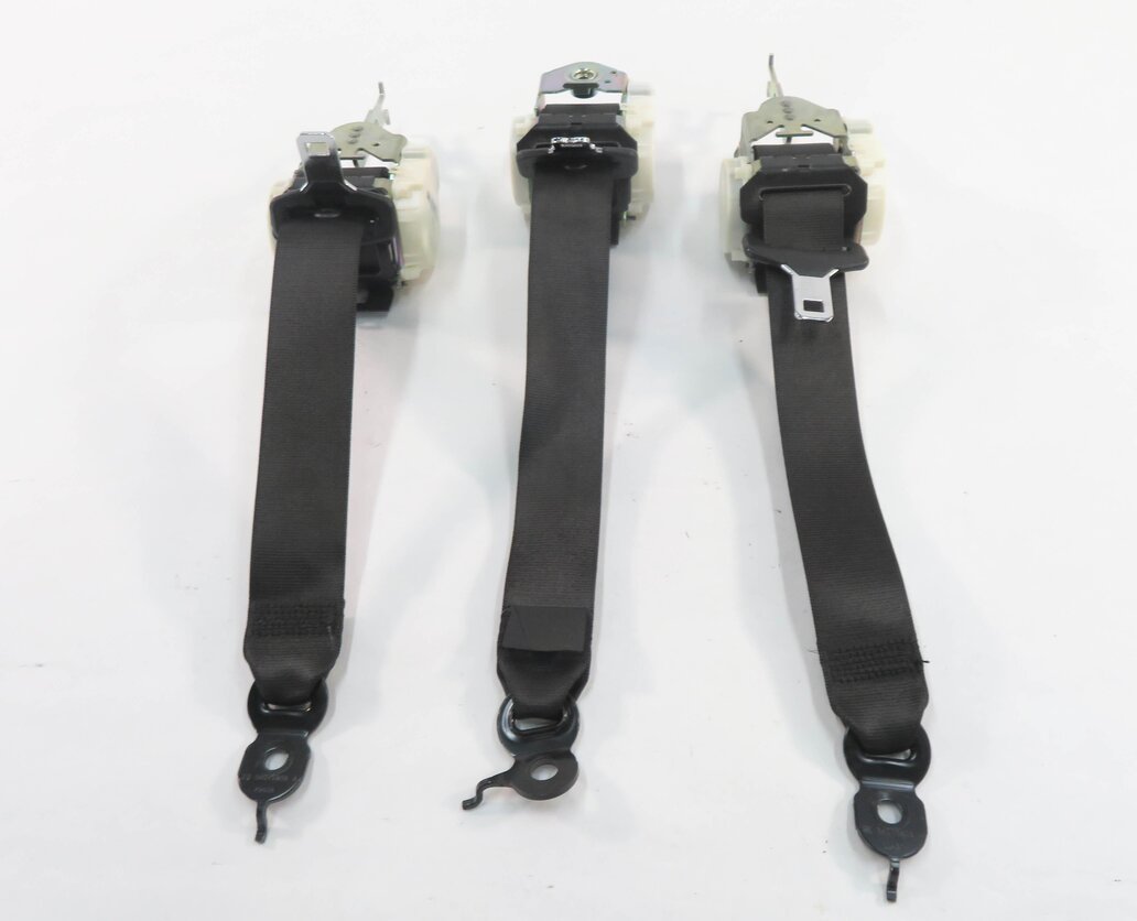 Thumbnail 4: 2014 BMW 740i (F01) REAR LEFT / CENTER / RIGHT - SEATBELT RETRACTOR SET (BLACK)