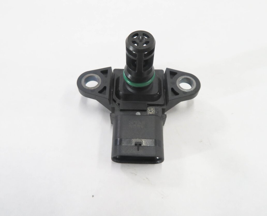 Thumbnail 2: 2014 BMW 740i (F01) 3.0L N55 ENGINE - INTAKE MANIFOLD PRESSURE SENSOR
