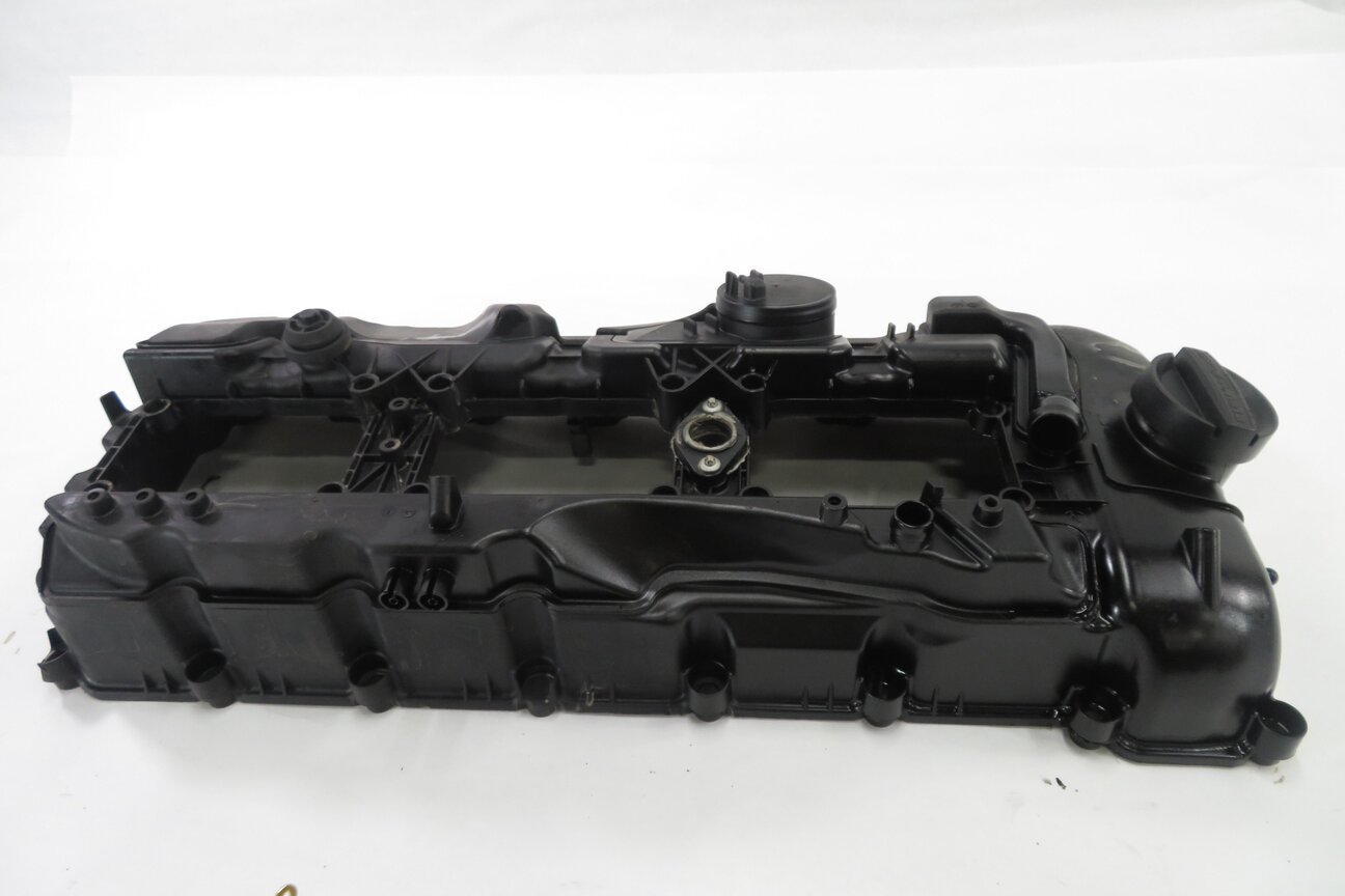 Thumbnail 5: 2010-2019 BMW 335i 435i 535i 740i X1 X3 X4 X5 X6 - 3.0L N55 ENGINE VALVE COVER
