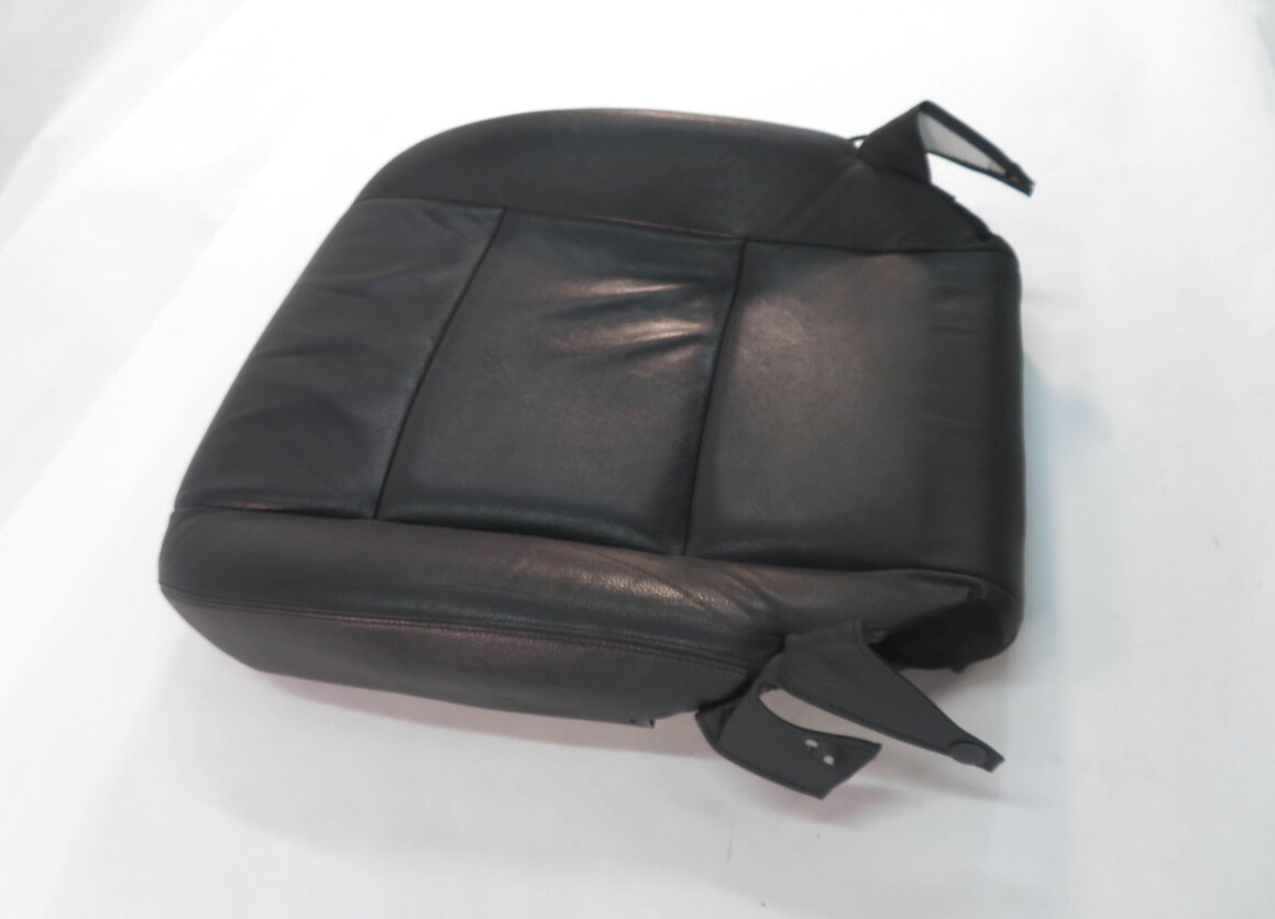 Thumbnail 2: 2014 BMW 740i (F01) LEFT FRONT DRIVER LOWER BOTTOM HEATED SEAT CUSHION (BLACK)