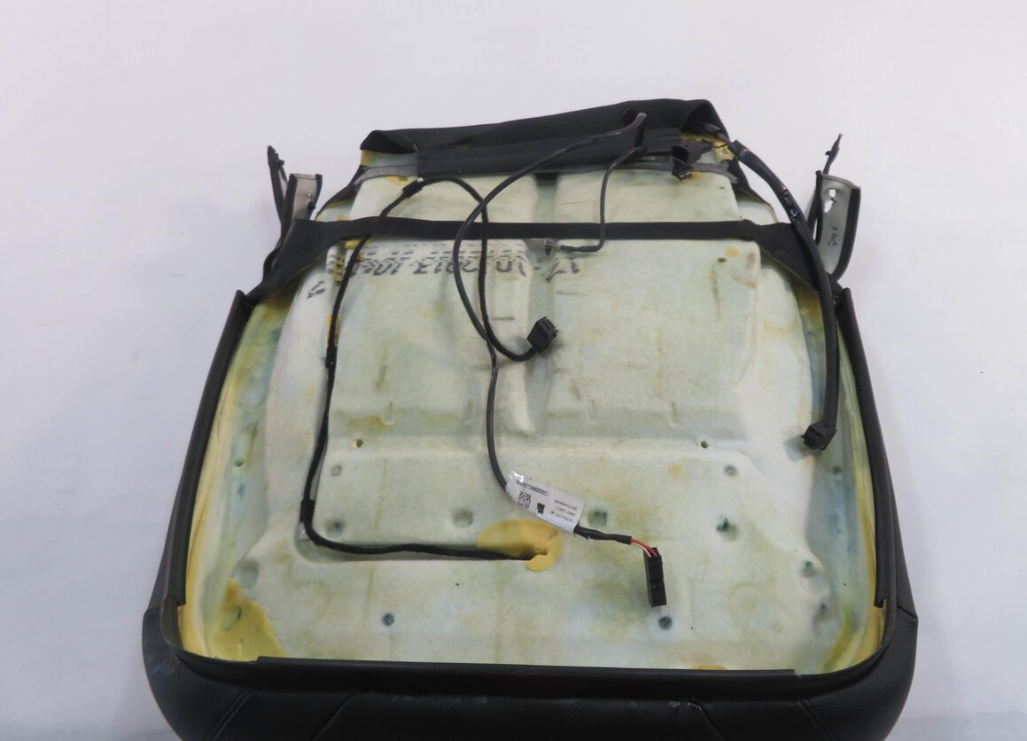 Thumbnail 5: 2014 BMW 740i (F01) RIGHT FRONT LOWER BOTTOM HEATED SEAT CUSHION (BLACK)