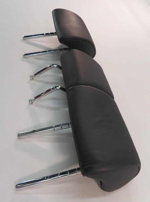 Thumbnail 3: 2014 BMW 740i (F01) REAR - LEFT / CENTER / RIGHT - HEADREST SET (BLACK LEATHER)