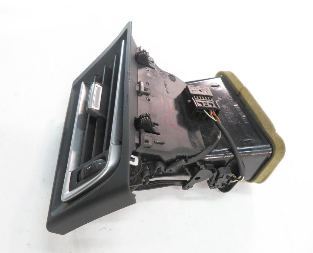 Thumbnail 3: 2014 BMW 740i (F01) RIGHT FRONT PASSENGER DASH HEATER A/C AIR VENT