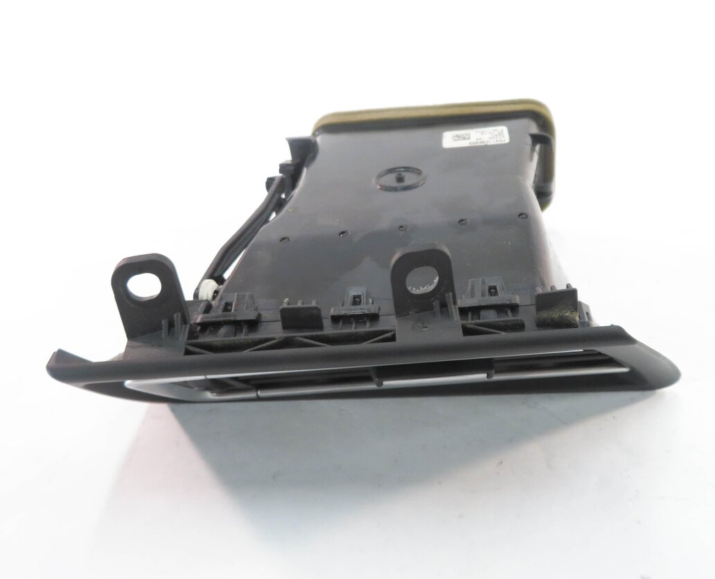 Thumbnail 5: 2014 BMW 740i (F01) RIGHT FRONT PASSENGER DASH HEATER A/C AIR VENT