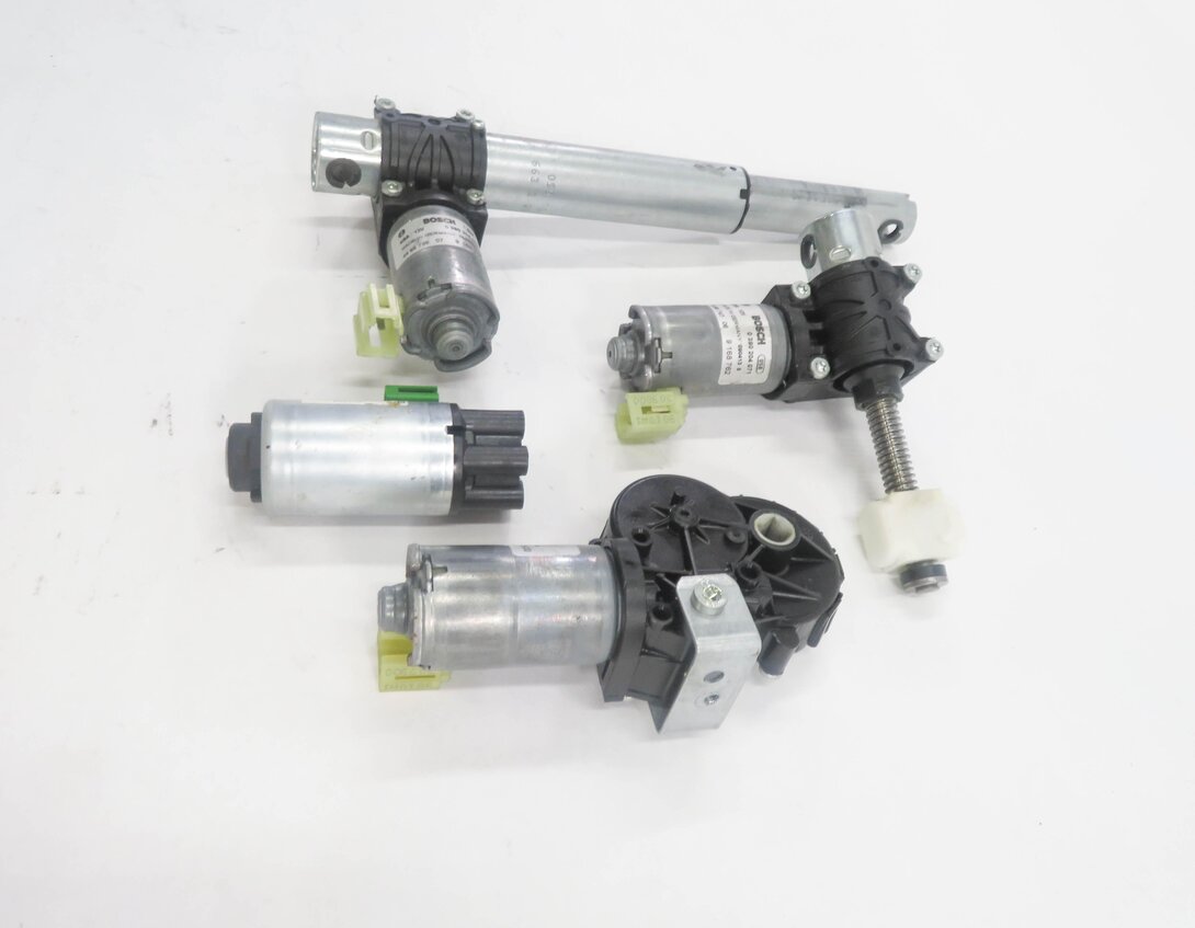 Thumbnail 3: 2013 BMW 528i (F10) RIGHT FRONT PASSENGER SEAT TRACK SEAT MOTOR SET-4