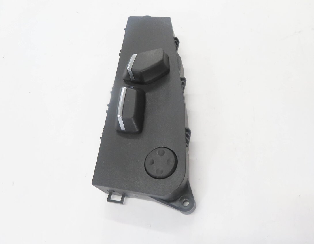 Thumbnail 4: 2013 BMW 528i (F10) RIGHT FRONT PASSENGER POWER SEAT ADJUSTMENT SWITCH
