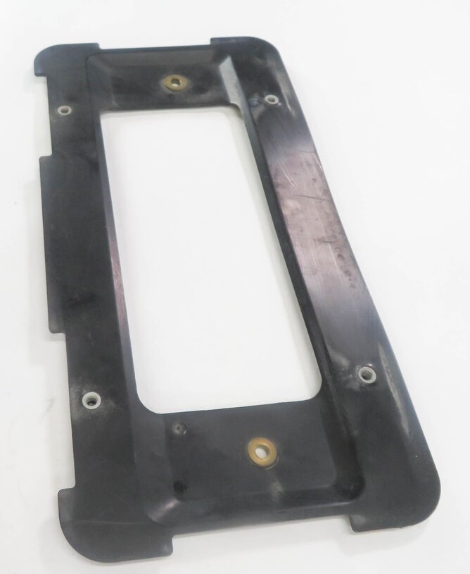 Thumbnail 4: 2013 BMW 528i (F10) REAR LICENSE PLATE BASE MOUNT RETAINER BRACKET HOLDER