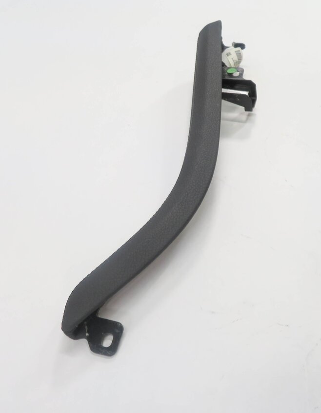 Thumbnail 5: 2013 BMW 528i (F10) FRONT CENTER CONSOLE EDGE TRIM PIECE (BLACK)