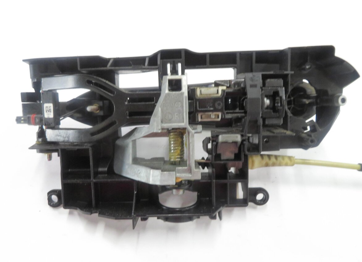 Thumbnail 3: 2011-2016 BMW 528i 535i 550i M5 (F10) RIGHT FRONT DOOR HANDLE w/ LIGHT (BLACK)