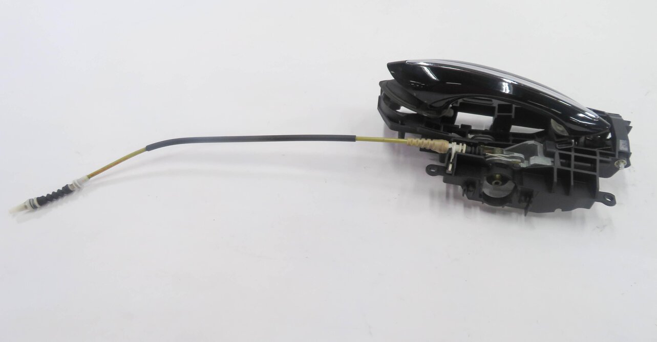 Thumbnail 4: 2011-2016 BMW 528i 535i 550i M5 (F10) RIGHT FRONT DOOR HANDLE w/ LIGHT (BLACK)