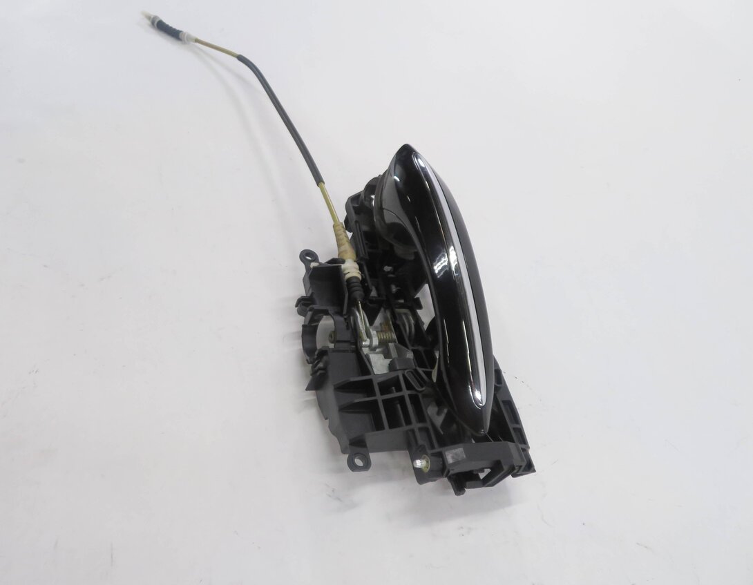 Thumbnail 5: 2011-2016 BMW 528i 535i 550i M5 (F10) RIGHT FRONT DOOR HANDLE w/ LIGHT (BLACK)