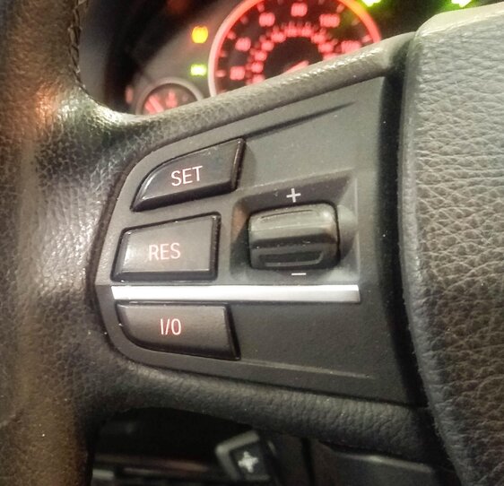 Thumbnail 3: 2013 BMW 528i (F10) STEERING CRUISE CONTROL MODE PHONE VOLUME SWITCH SET-2