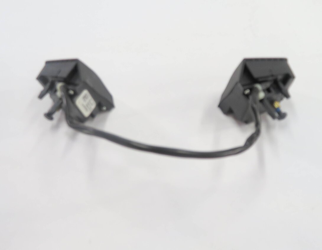 Thumbnail 5: 2013 BMW 528i (F10) STEERING CRUISE CONTROL MODE PHONE VOLUME SWITCH SET-2