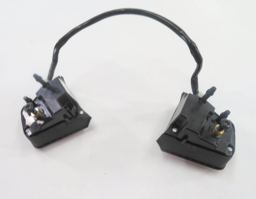 Thumbnail 6: 2013 BMW 528i (F10) STEERING CRUISE CONTROL MODE PHONE VOLUME SWITCH SET-2