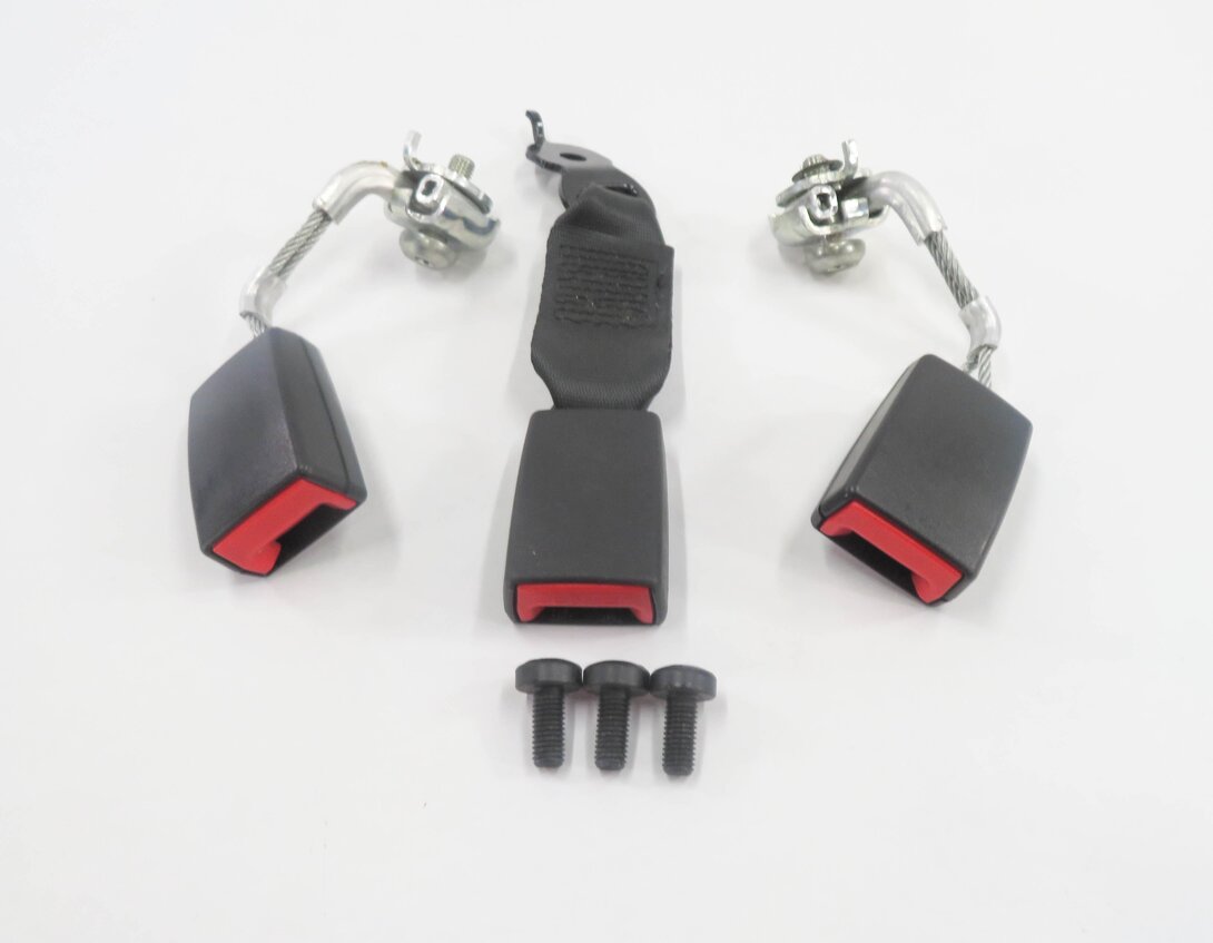 2013 BMW 528i (F10) REAR SEAT SEATBELT BUCKLE RECEIVER SET-3 (BLACK)