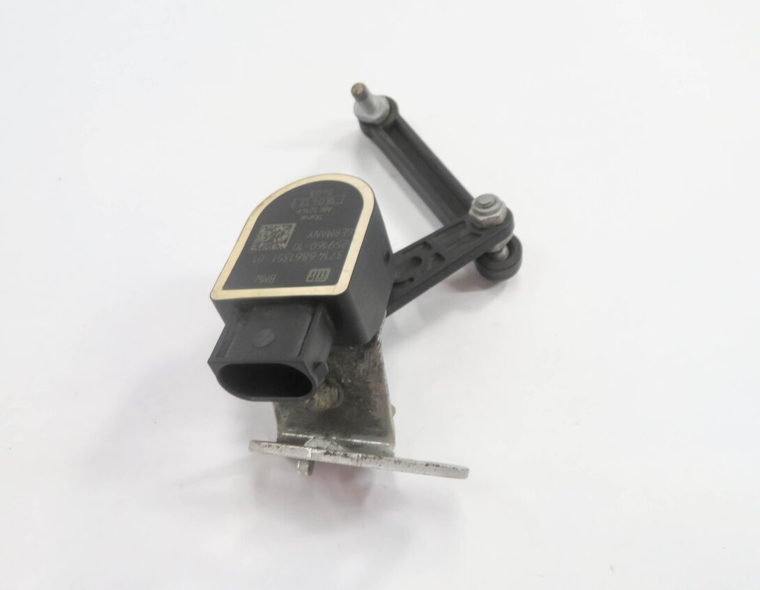 Thumbnail 2: 2013 BMW 528i (F10) LEFT DRIVER REAR SUSPENSION HEIGHT LEVEL SENSOR