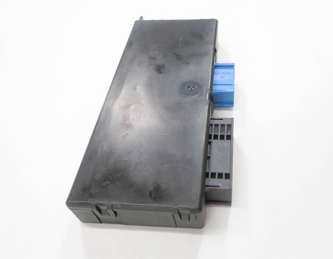 Thumbnail 2: 2013 BMW 528i (F10) CENTRAL GATEWAY CONTROL MODULE