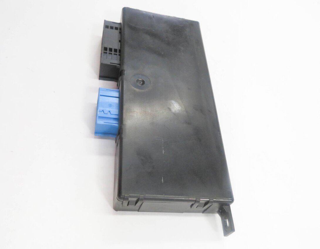 Thumbnail 3: 2013 BMW 528i (F10) CENTRAL GATEWAY CONTROL MODULE