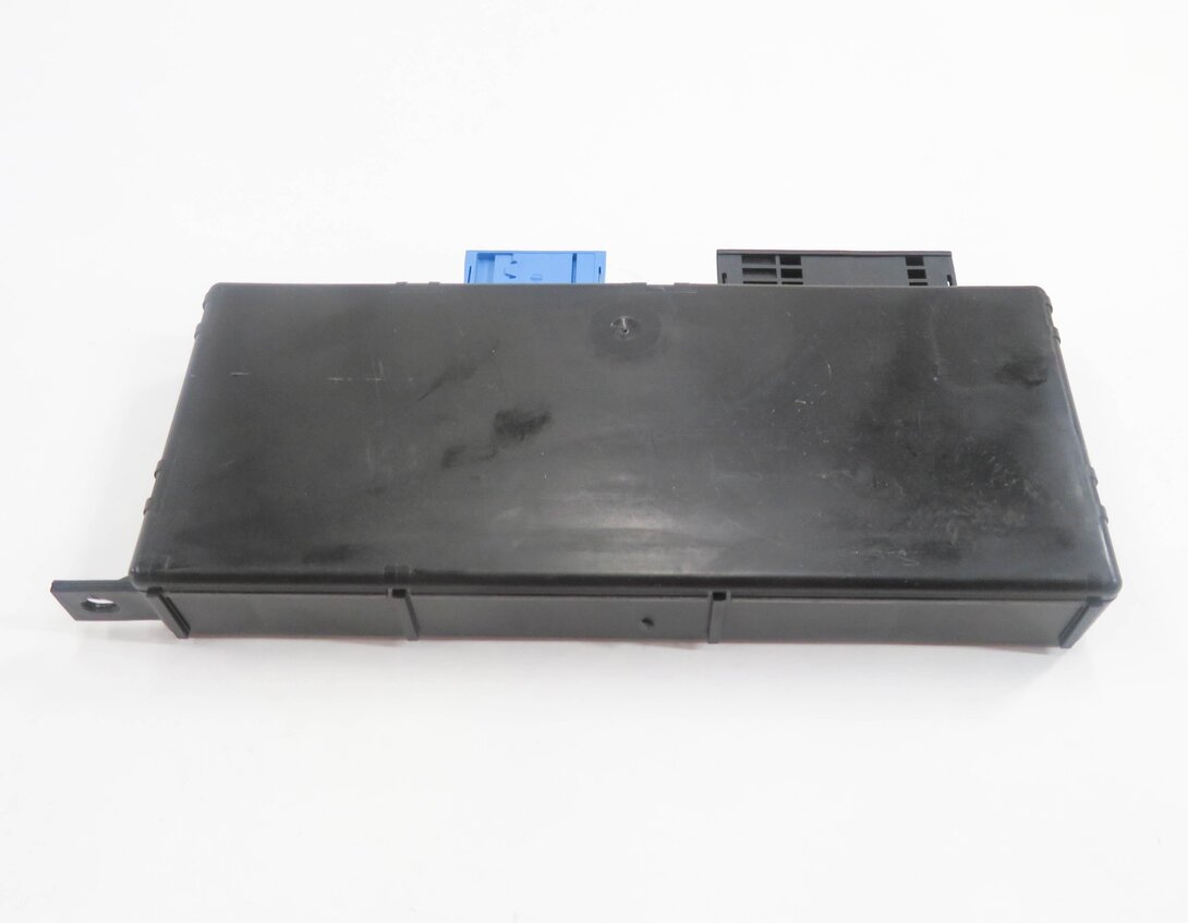 Thumbnail 4: 2013 BMW 528i (F10) CENTRAL GATEWAY CONTROL MODULE