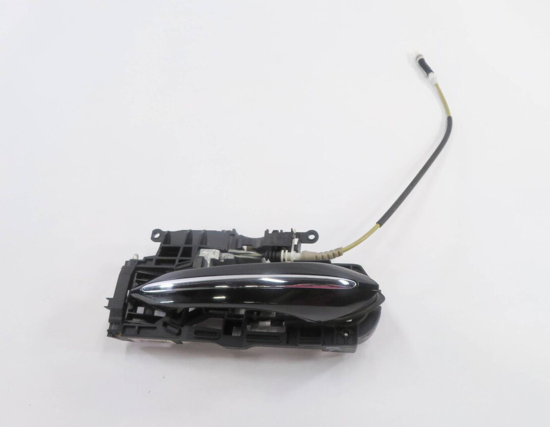 11-16 BMW 528i 535i 550i M5 (F10) RIGHT REAR DOOR HANDLE w/ LIGHT (BLACK 2 668)