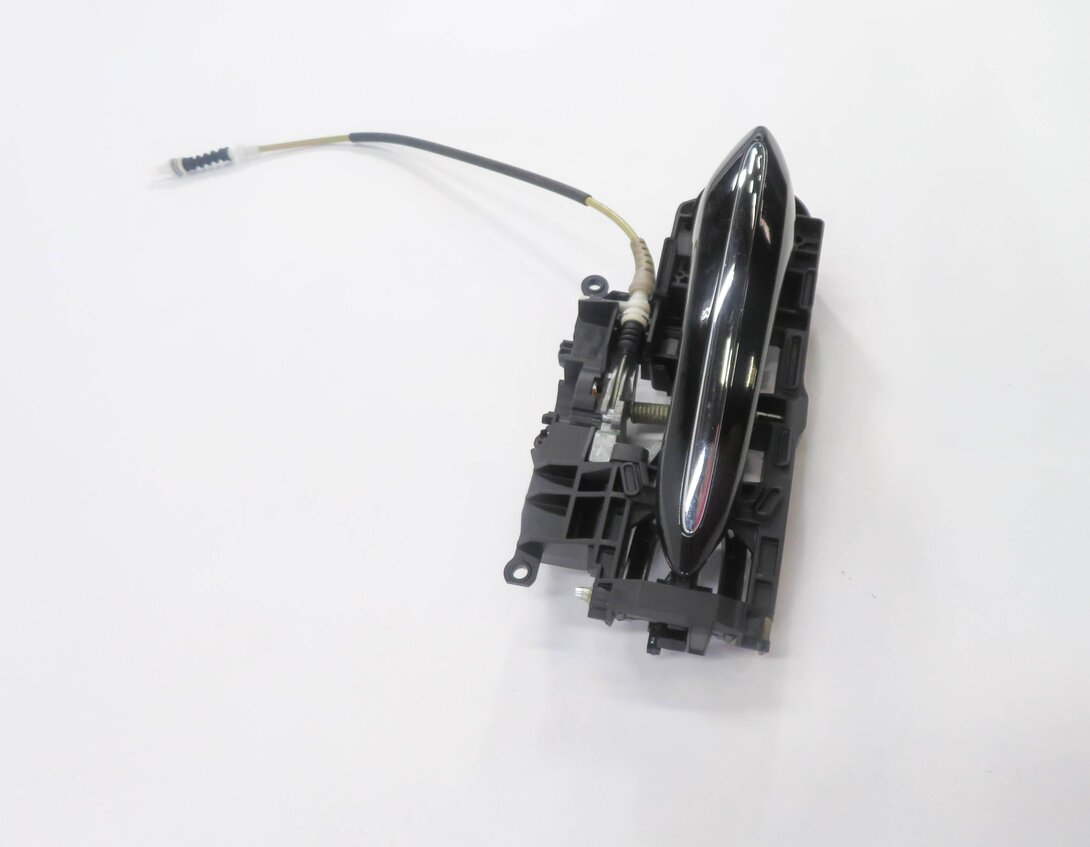 Thumbnail 3: 11-16 BMW 528i 535i 550i M5 (F10) RIGHT REAR DOOR HANDLE w/ LIGHT (BLACK 2 668)