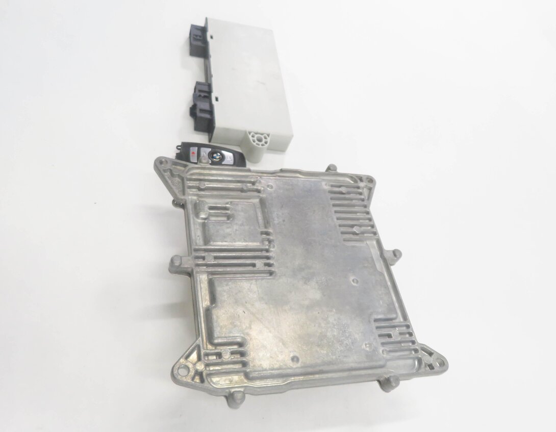 Thumbnail 3: 2013 BMW 528i (F10) 2.0L N20 ENGINE DME ECM CAS 4 IMMOBILIZER MODULE KEY SET-3